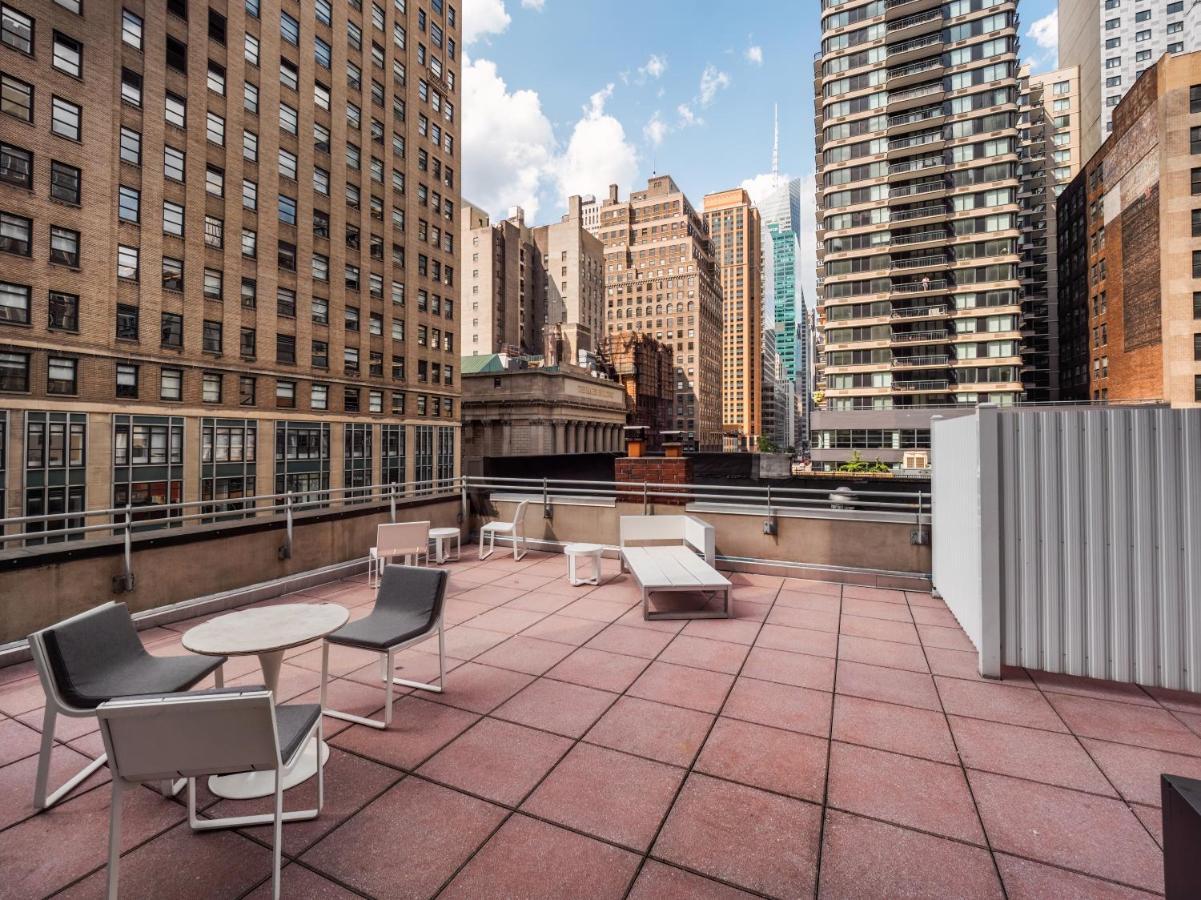 Courtyard By Marriott New York Manhattan/Herald Square Exterior photo