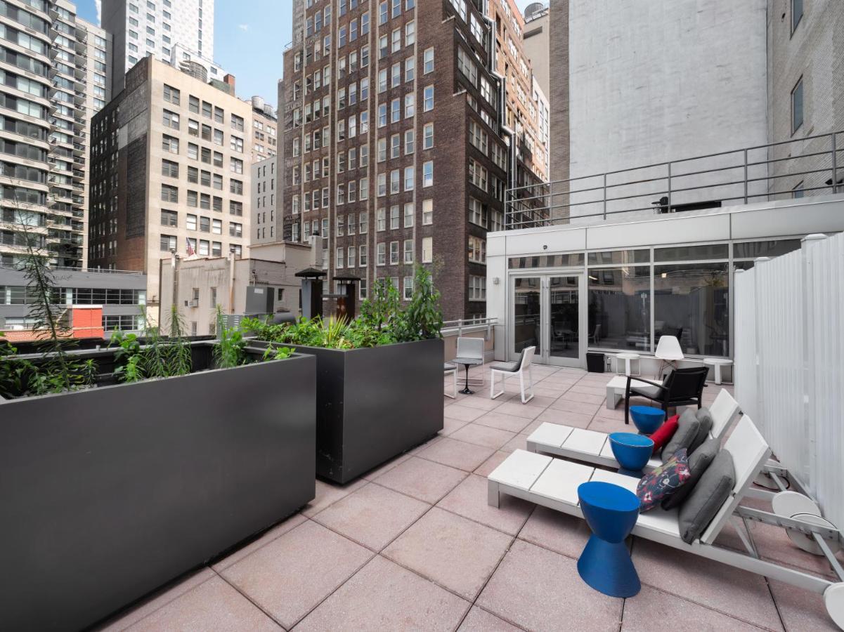 Courtyard By Marriott New York Manhattan/Herald Square Exterior photo