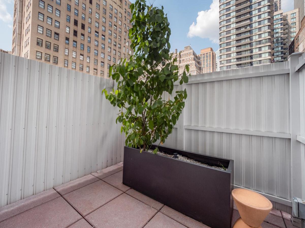 Courtyard By Marriott New York Manhattan/Herald Square Exterior photo