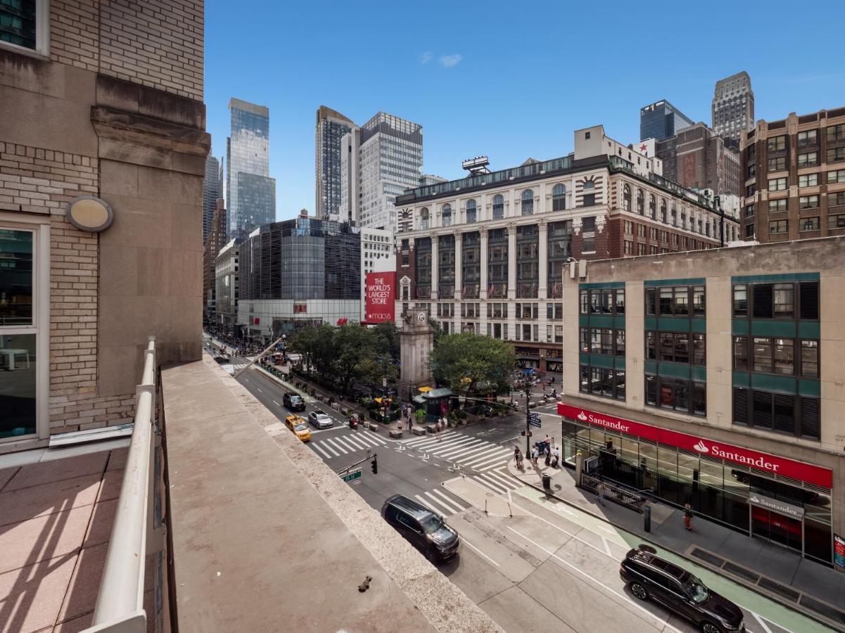 Courtyard By Marriott New York Manhattan/Herald Square Exterior photo